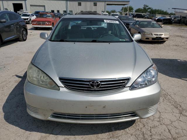 Photo 5 from auction – 2005 TOYOTA CAMRY AUTO with VIN 4T1BE32K95U591449