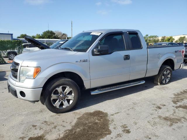 FORD F150 SUPER 2013 مع رقم تعريف المركبة 1FTFX1CF8DFA87130 - صورة من المزاد