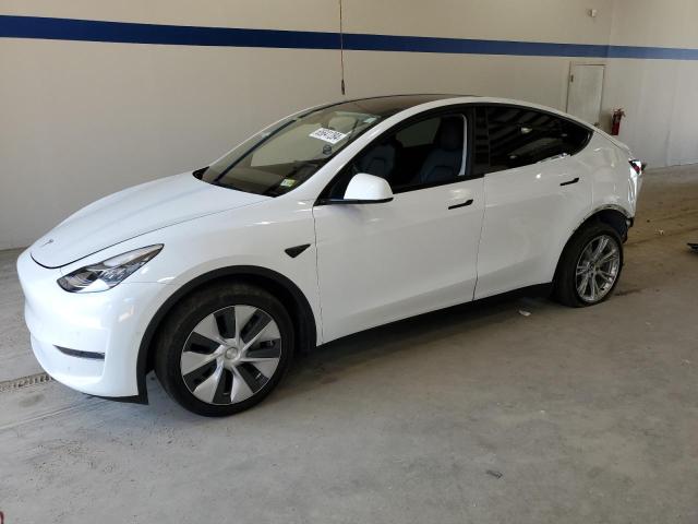 TESLA MODEL Y 2022 with VIN 7SAYGDEE0NF310591 - Photo from auction