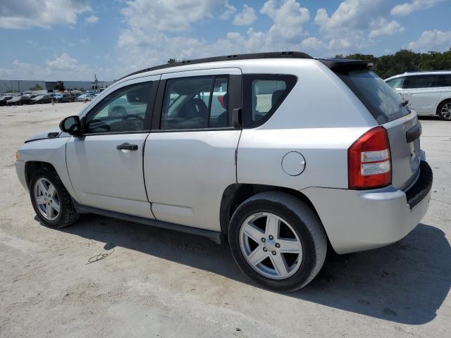 Photo 2 from auction – 2007 JEEP COMPASS with VIN 1J8FT47W17D410756