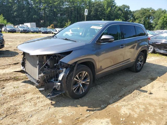 TOYOTA HIGHLANDER 2018 with VIN 5TDBZRFH5JS811002 - Photo from auction