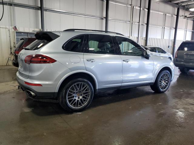 Photo 3 from auction – 2017 PORSCHE CAYENNE with VIN WP1AA2A22HKA87640