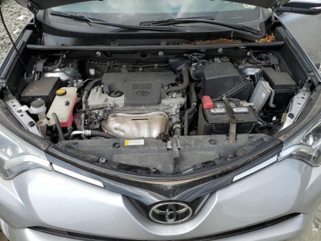 Photo 12 from auction – 2017 TOYOTA RAV4 XLE with VIN 2T3RFREV5HW663070