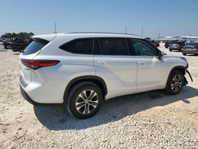 Photo 3 from auction – 2022 TOYOTA HIGHLANDER with VIN 5TDGARAH5NS510112