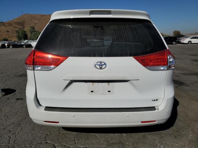 Photo 6 from auction – 2012 TOYOTA SIENNA XLE with VIN 5TDYK3DCXCS181113