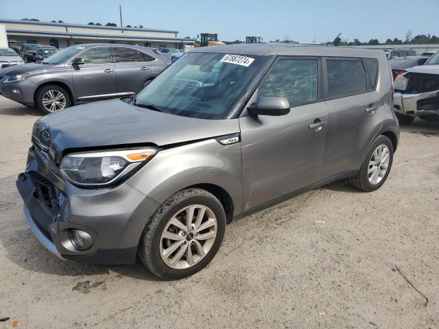 KIA SOUL + 2018 with VIN KNDJP3A51J7606511 - Photo from auction