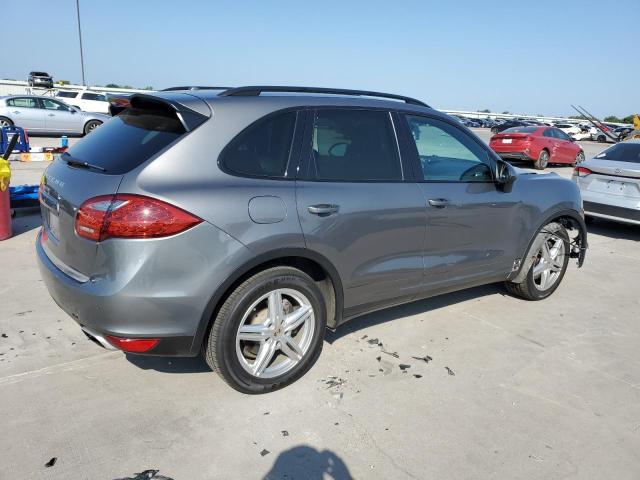 Photo 3 from auction – 2013 PORSCHE CAYENNE with VIN WP1AA2A27DLA06930