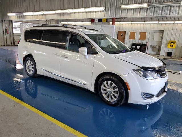 Photo 4 from auction – 2019 CHRYSLER PACIFICA T with VIN 2C4RC1BG7KR624868