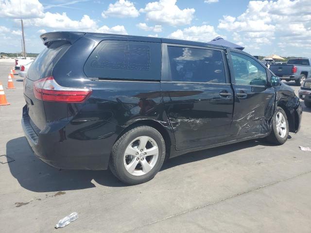 Photo 3 from auction – 2017 TOYOTA SIENNA with VIN 5TDZZ3DC5HS859595