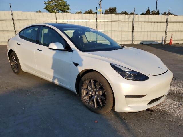 Снимка 4 от търг – 2022 TESLA MODEL 3 с VIN 5YJ3E1EA0NF197105