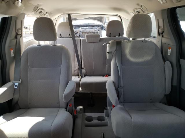Photo 10 from auction – 2017 TOYOTA SIENNA LE with VIN 5TDKZ3DC5HS809183