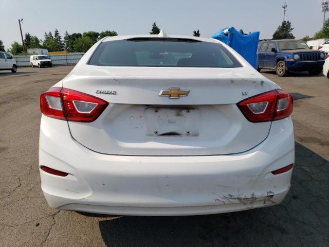 Photo 6 from auction – 2018 CHEVROLET CRUZE with VIN 1G1BE5SM1J7202273
