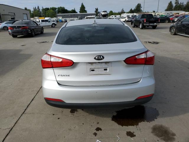 Photo 6 from auction – 2016 KIA FORTE LX with VIN KNAFX4A63G5605852