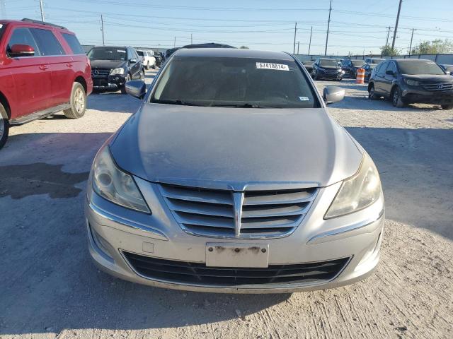 Photo 5 from auction – 2012 HYUNDAI GENESIS 3. with VIN KMHGC4DD5CU194205