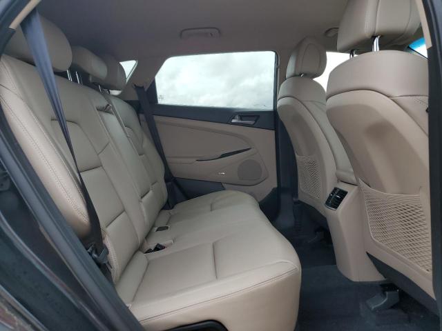 Photo 11 from auction – 2018 HYUNDAI TUCSON SEL with VIN KM8J3CA49JU788314
