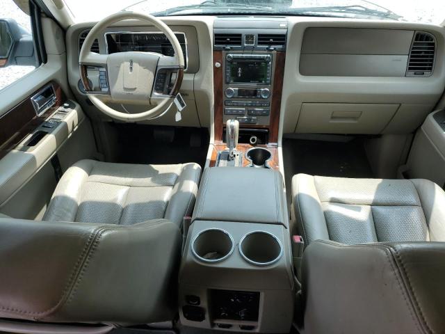 Photo 8 from auction – 2012 LINCOLN NAVIGATOR with VIN 5LMJJ2J56CEL02335