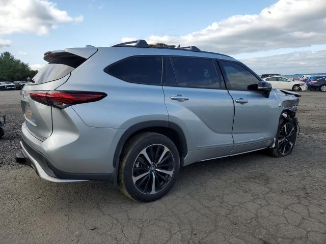 Photo 3 from auction – 2021 TOYOTA HIGHLANDER with VIN 5TDJZRBH4MS114992