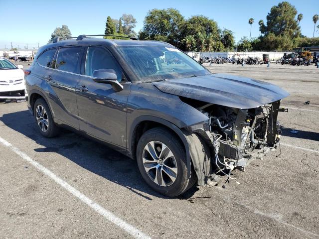 Photo 4 from auction – 2022 TOYOTA HIGHLANDER with VIN 5TDHZRAH3NS113804