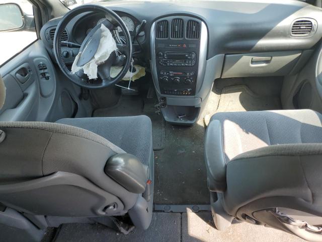 Photo 8 from auction – 2005 CHRYSLER TOWN & COU with VIN 2C4GP54L25R144304