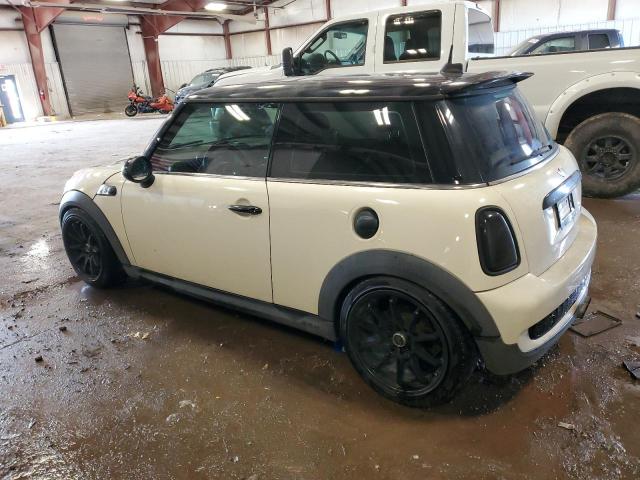 Photo 2 from auction – 2010 MINI COOPER S with VIN WMWMF7C51ATZ71084