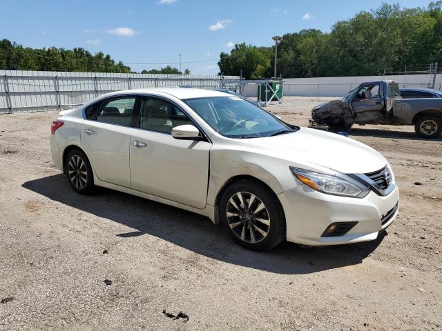 Photo 4 from auction – 2017 NISSAN ALTIMA 2.5 with VIN 1N4AL3AP3HC115331