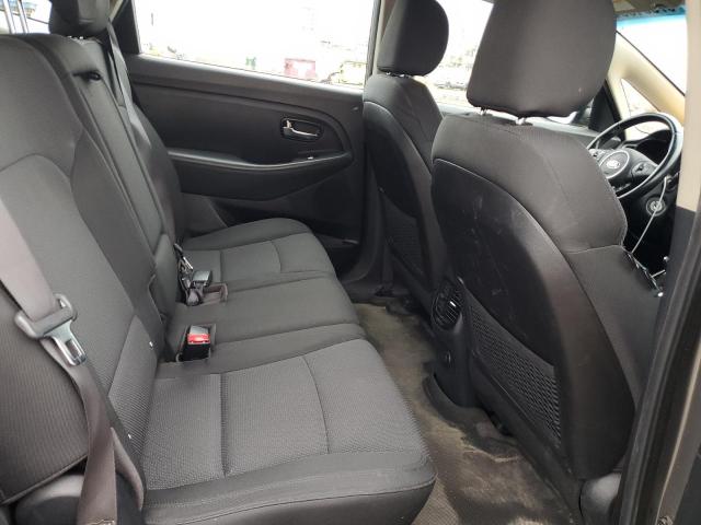 Photo 10 from auction – 2015 KIA RONDO with VIN KNAHT8A36F7083447