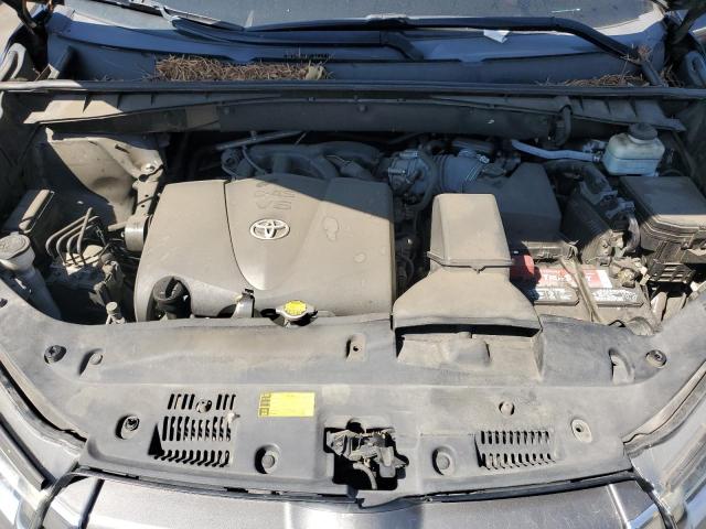 Photo 12 from auction – 2017 TOYOTA HIGHLANDER with VIN 5TDDZRFH0HS373881