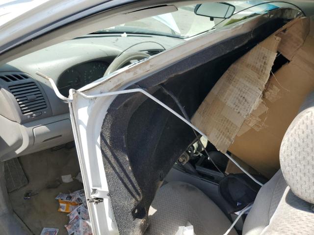 Photo 8 from auction – 2003 TOYOTA CAMRY LE with VIN JTDBE32K630165114