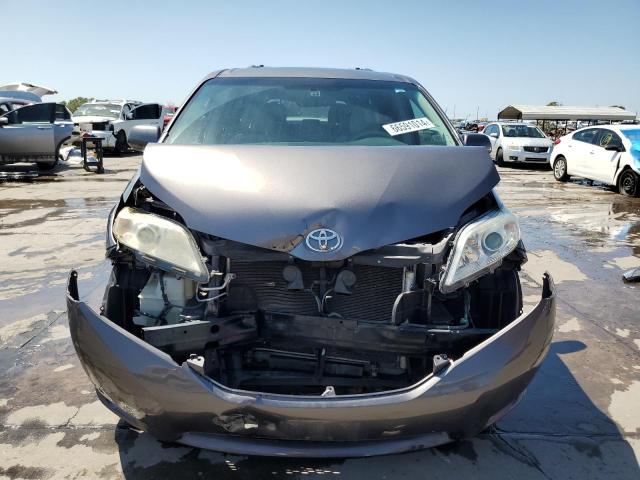 Photo 5 from auction – 2011 TOYOTA SIENNA XLE with VIN 5TDYK3DC7BS107288