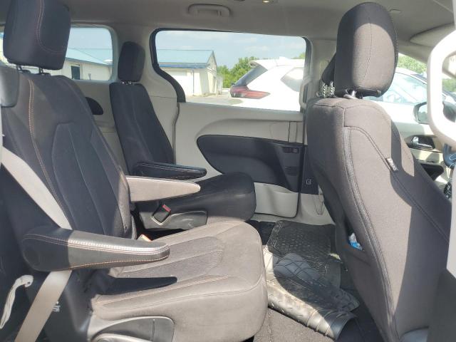 Photo 11 from auction – 2017 CHRYSLER PACIFICA L with VIN 2C4RC1CGXHR708593