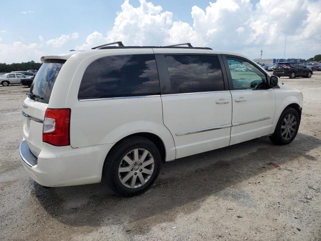 Photo 3 from auction – 2011 CHRYSLER TOWN & COU with VIN 2A4RR8DG3BR676142