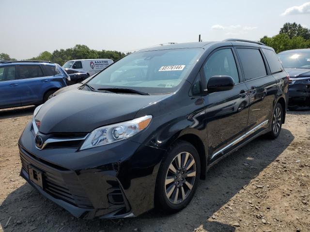 TOYOTA SIENNA LE 2020 with VIN 5TDJZ3DC2LS239079 - Photo from auction