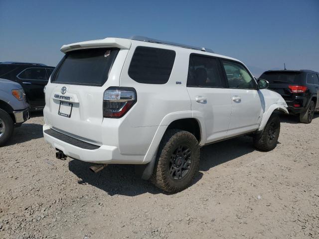 Photo 3 from auction – 2018 TOYOTA 4RUNNER SR with VIN JTEBU5JR2J5532292