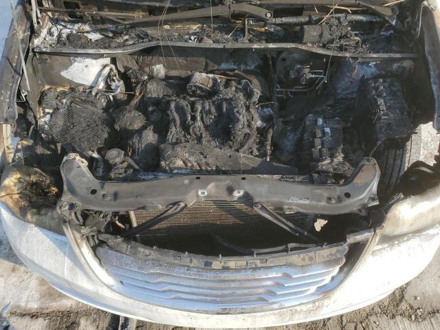 Photo 12 from auction – 2014 CHRYSLER TOWN & COU with VIN 2C4RC1BG7ER217217