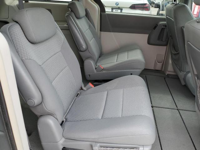 Photo 11 from auction – 2010 CHRYSLER TOWN & COU with VIN 2A4RR5D17AR166501