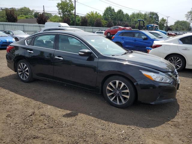 Photo 4 from auction – 2017 NISSAN ALTIMA 2.5 with VIN 1N4AL3APXHC204846