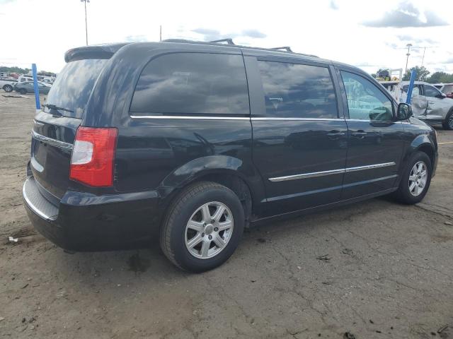 Photo 3 from auction – 2013 CHRYSLER TOWN & COU with VIN 2C4RC1BG3DR638303