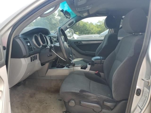 Photo 7 from auction – 2004 TOYOTA 4RUNNER SR with VIN JTEBT14R240030102