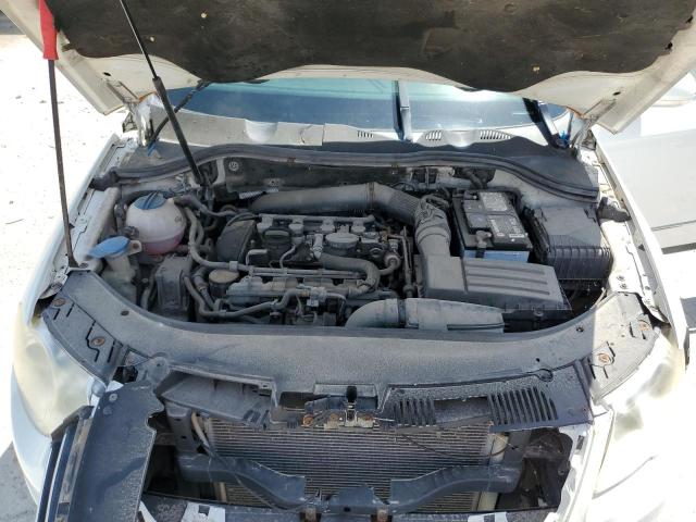 Photo 11 from auction – 2010 VOLKSWAGEN PASSAT KOM with VIN WVWJK7ANXAE071955