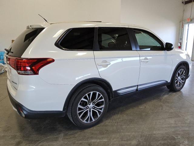 Photo 3 from auction – 2016 MITSUBISHI OUTLANDER with VIN JA4AD2A38GZ021837