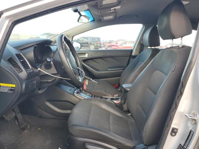 Photo 7 from auction – 2017 KIA FORTE LX with VIN 3KPFL4A79HE126882