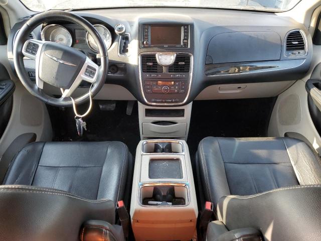 Photo 8 from auction – 2016 CHRYSLER TOWN & COU with VIN 2C4RC1BG0GR296409
