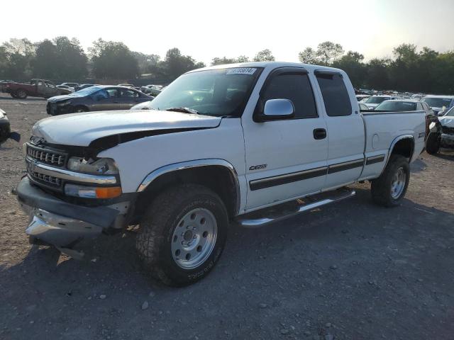 CHEVROLET SILVERADO 2000 with VIN 1GCEK19V8YE279488 - Photo from auction