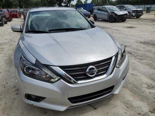 Photo 5 from auction – 2017 NISSAN ALTIMA 2.5 with VIN 1N4AL3AP3HC121985