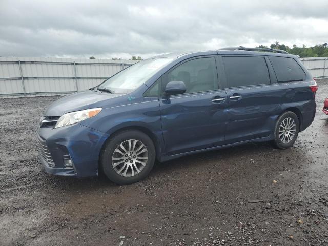 TOYOTA SIENNA XLE 2018 with VIN 5TDYZ3DC5JS909039 - Photo from auction