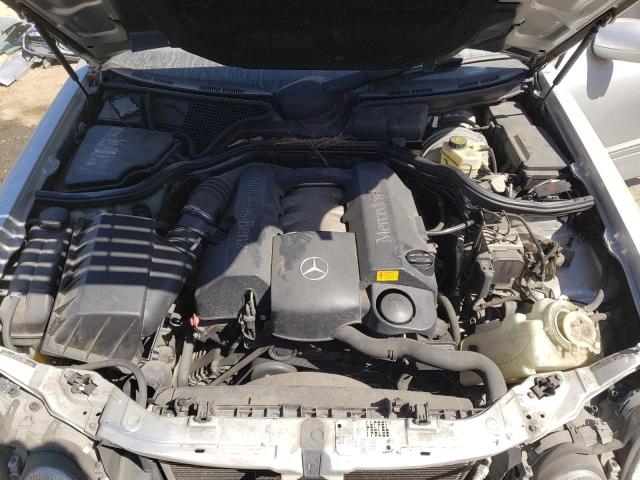 Photo 11 from auction – 2001 MERCEDES-BENZ E 320 with VIN WDBJF65J91B225853
