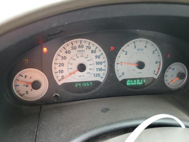 Photo 9 from auction – 2006 CHRYSLER TOWN & COU with VIN 2A4GP54L76R696313