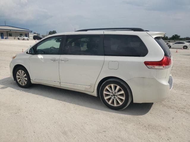 Photo 2 from auction – 2012 TOYOTA SIENNA XLE with VIN 5TDDK3DC7CS033659