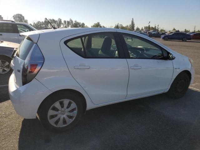 Photo 3 from auction – 2013 TOYOTA PRIUS C with VIN JTDKDTB34D1057792