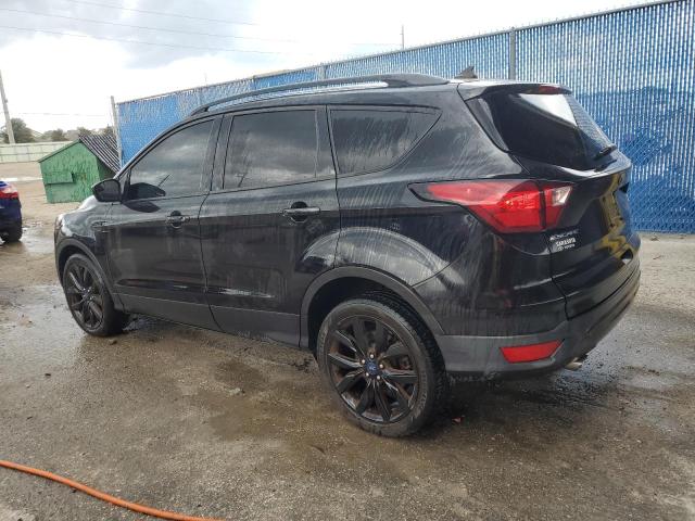 Photo 2 from auction – 2019 FORD ESCAPE SE with VIN 1FMCU0GD4KUB14066